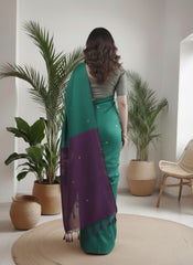 Tripura Kadhi Cotton Emerald Green Saree laaki