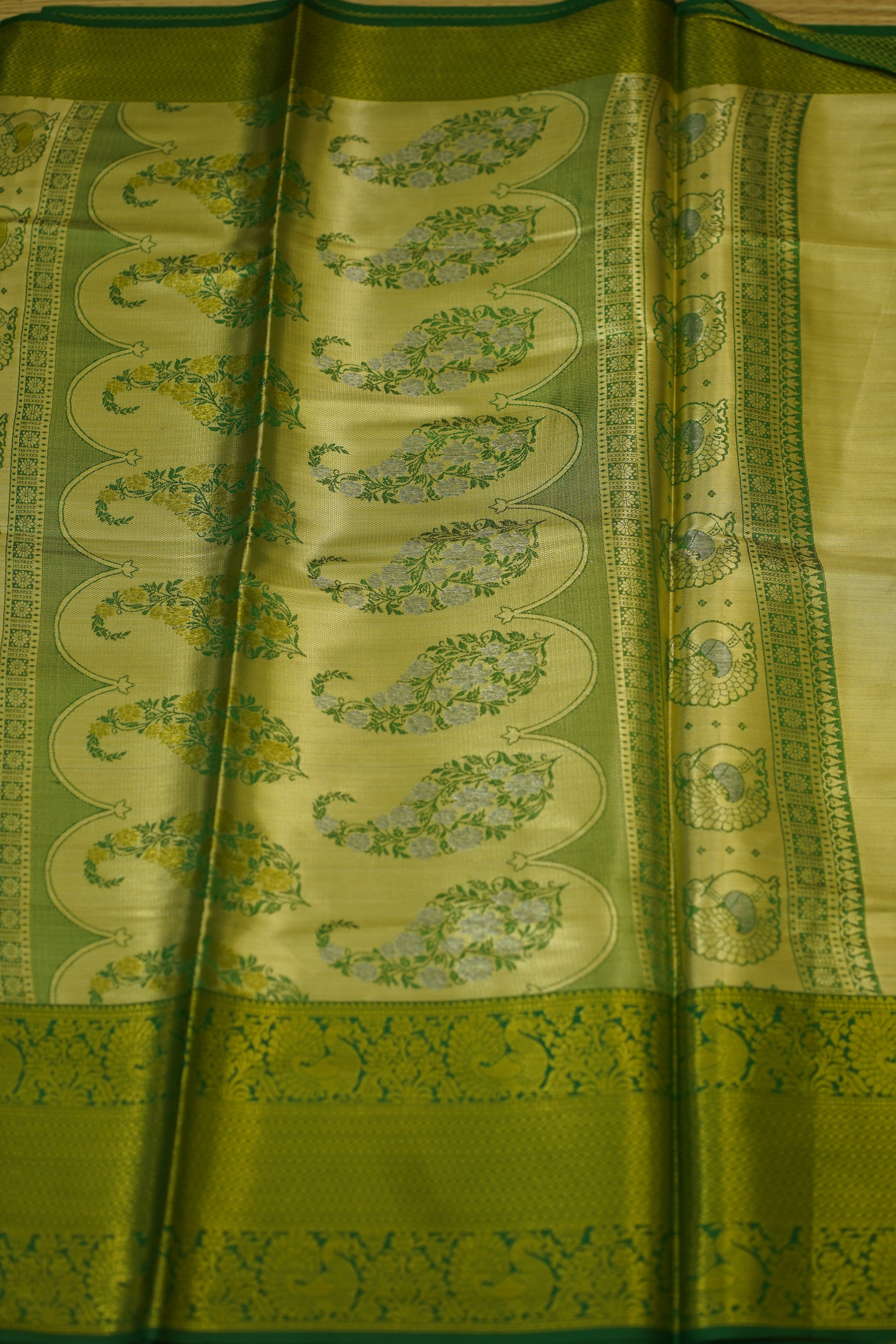 MADHUBALA KANJIVARAM SAREE laaki