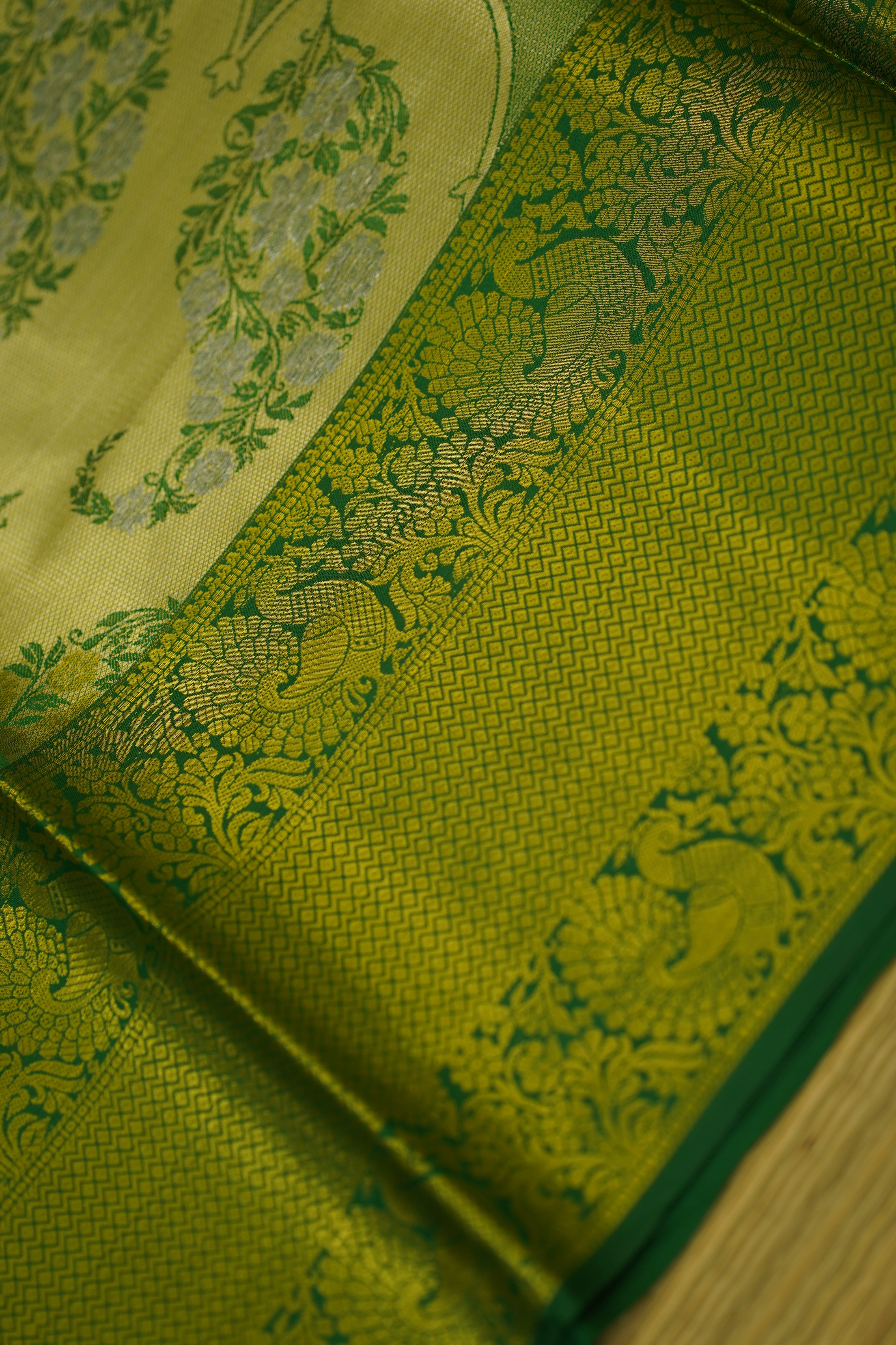 MADHUBALA KANJIVARAM SAREE laaki