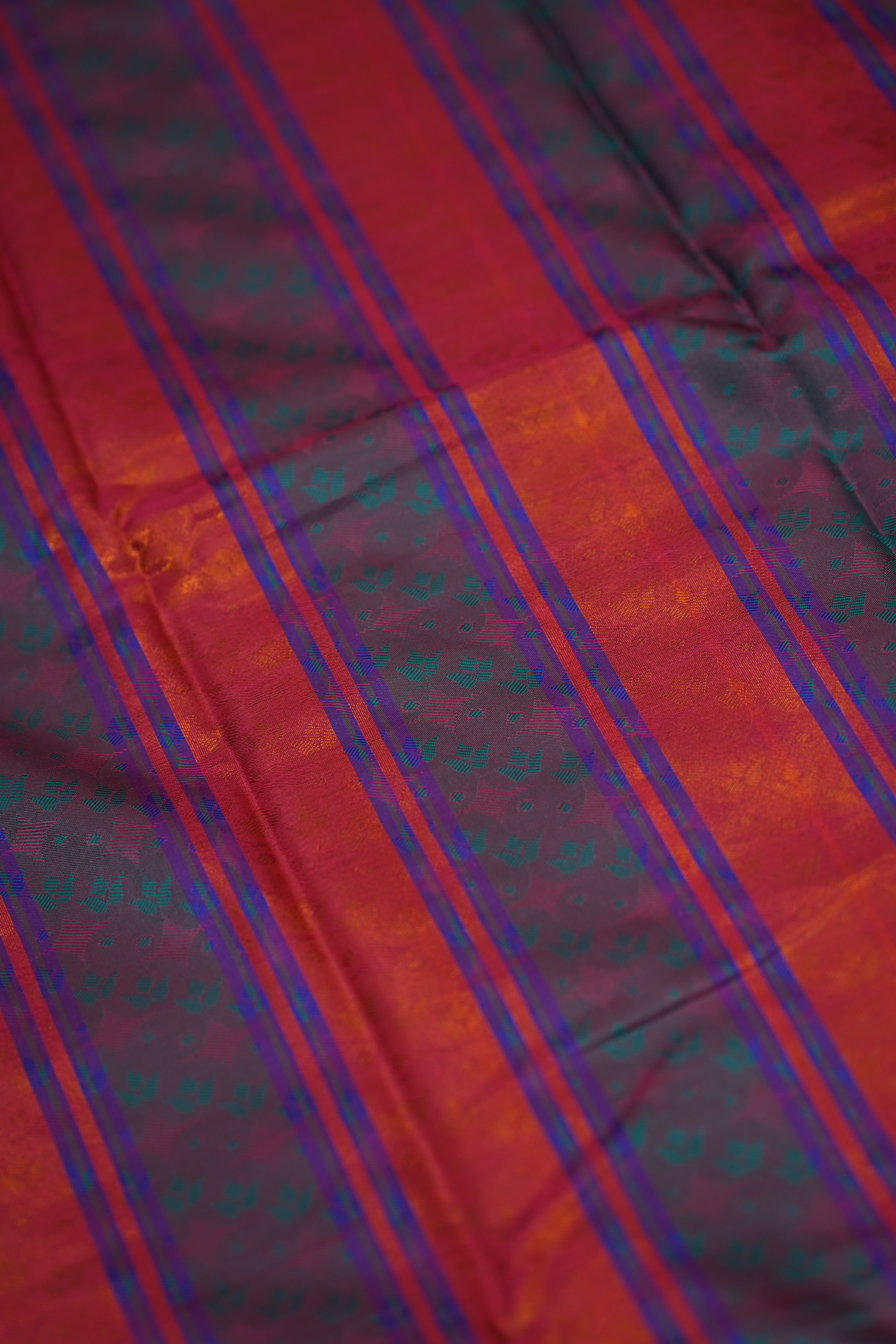 Savithri Soft Silk Saree laaki