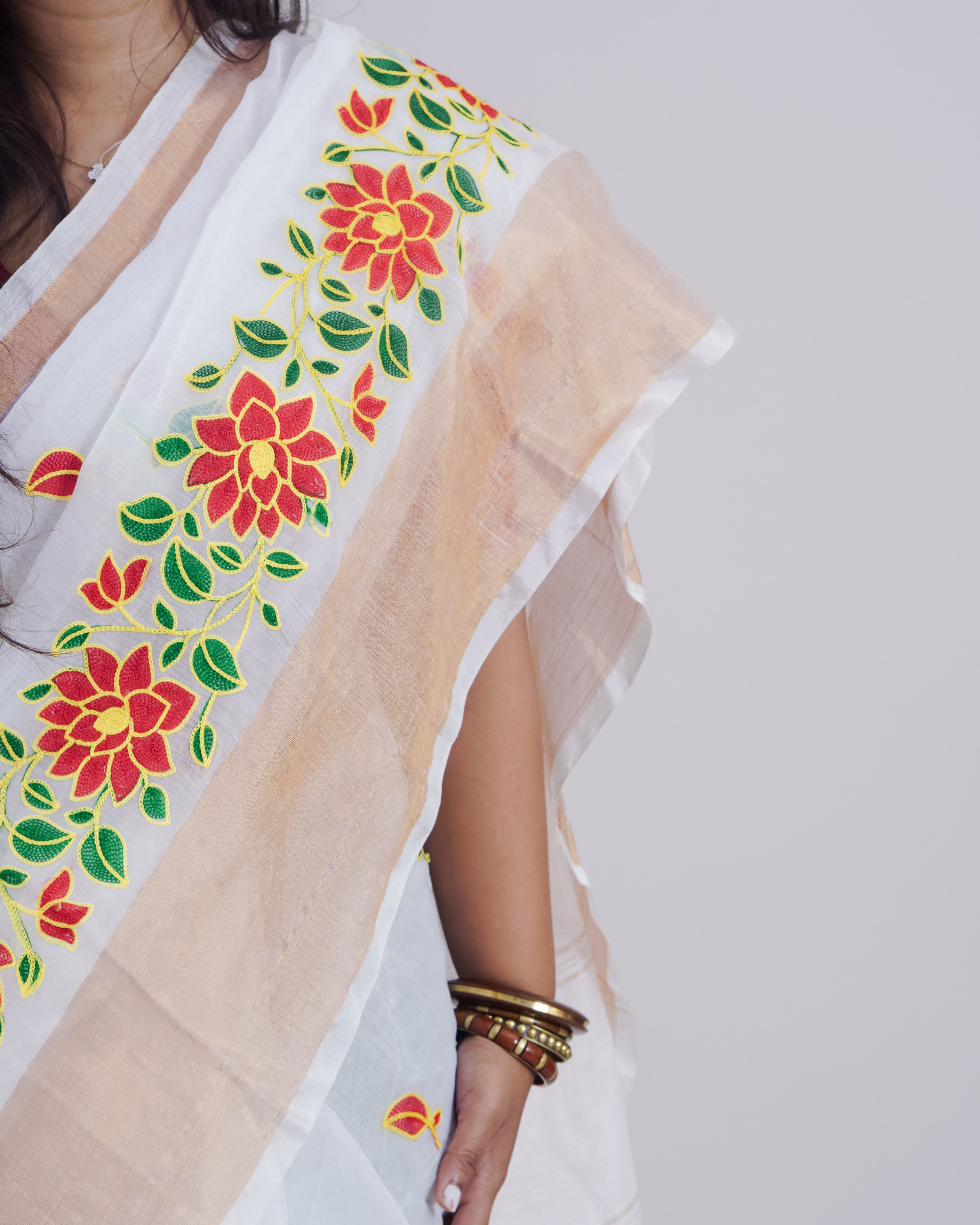GEETHIKA WHITE KHADI