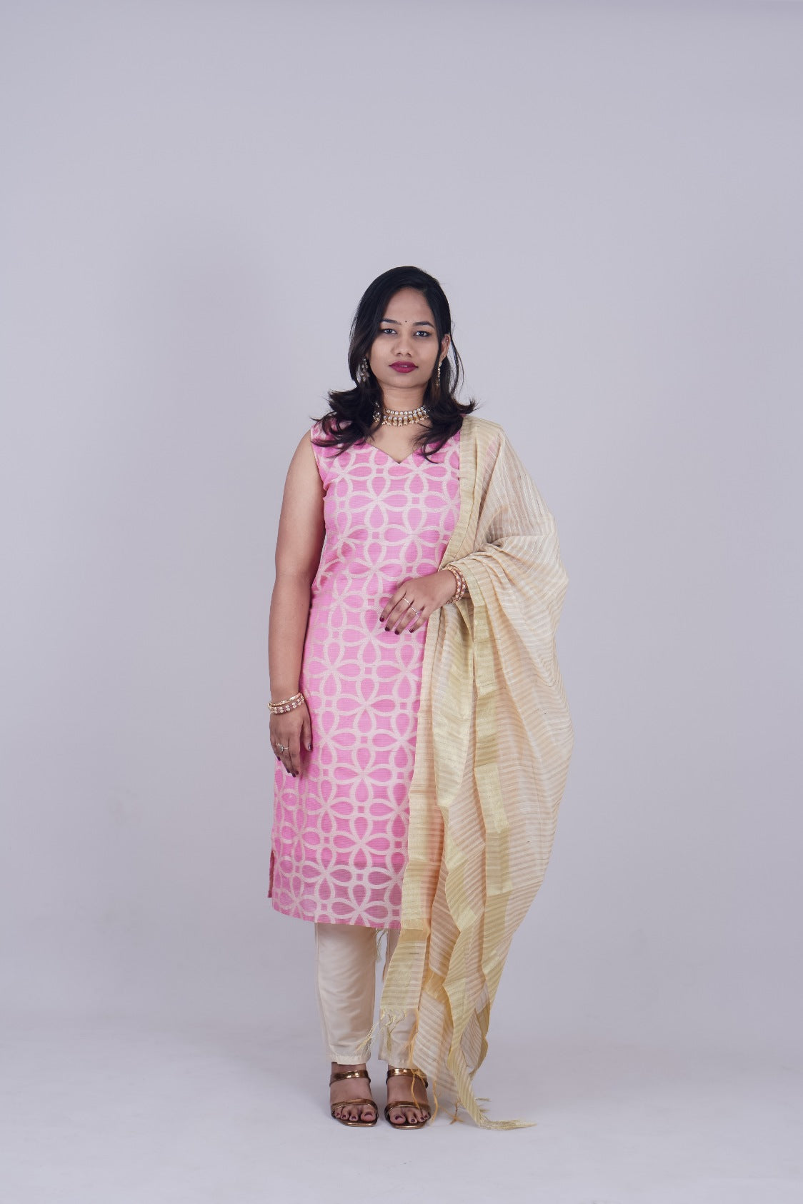 Jhanaki Baby Pink Chanderi Suit