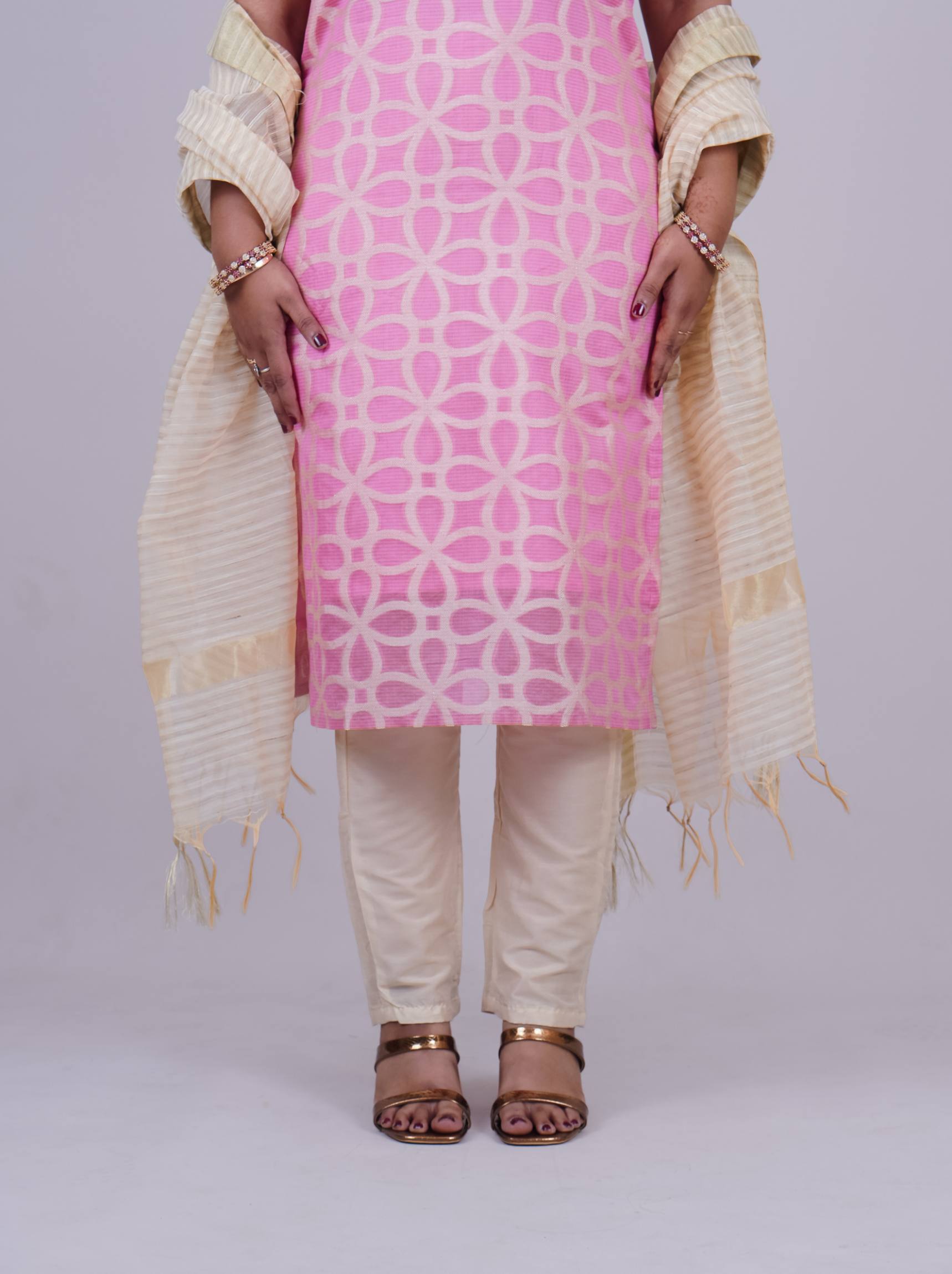 Jhanaki Baby Pink Chanderi Suit