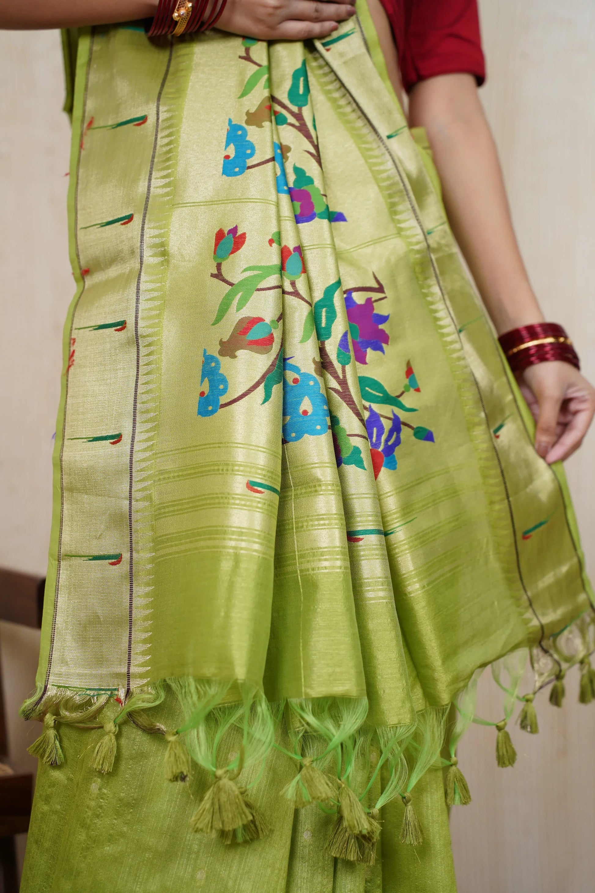 Siddhidatri silk saree - laaki