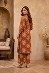 Amulya Suit Set