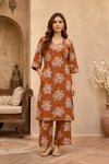 Amulya Suit Set
