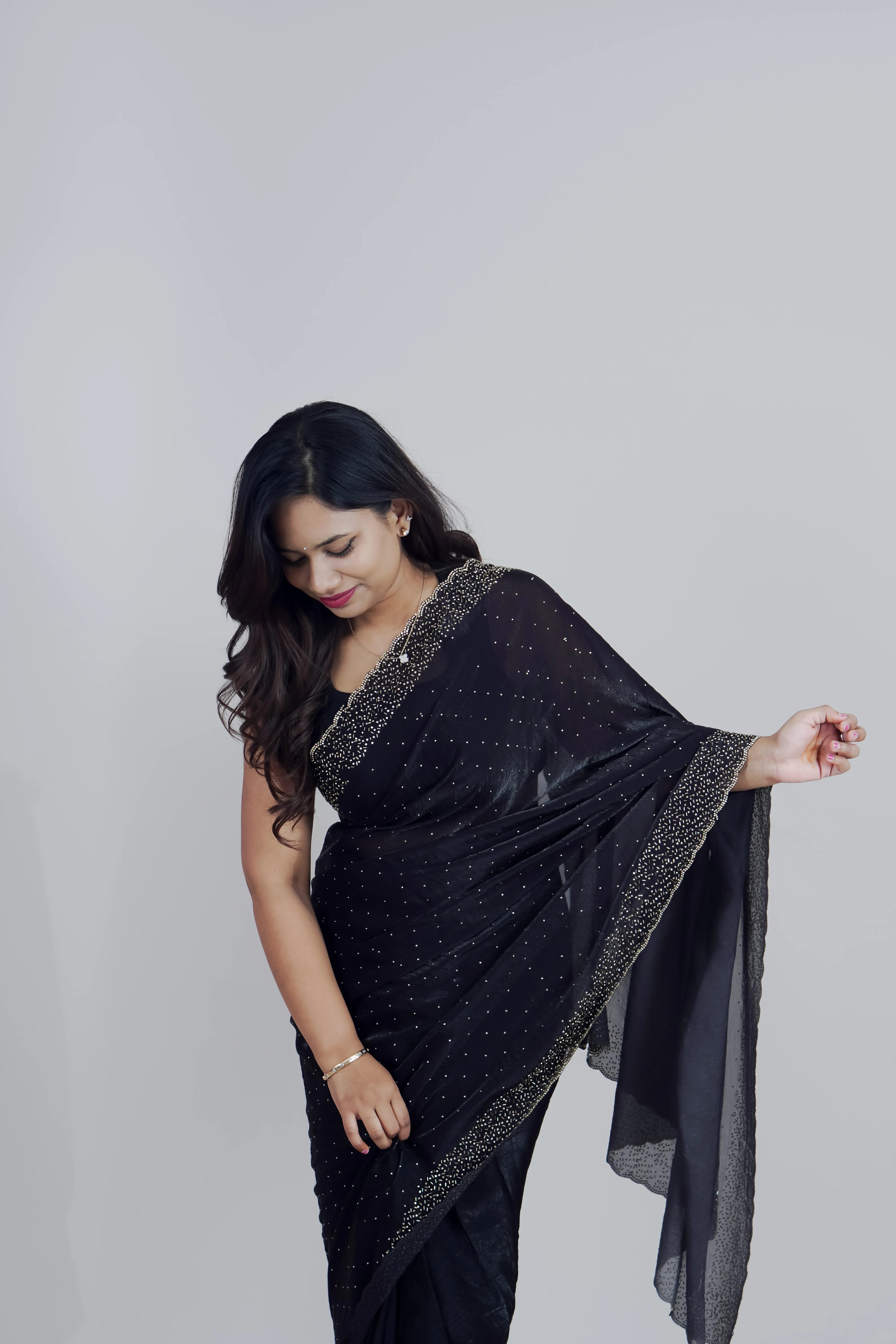 Vaidehi 1 Min Saree
