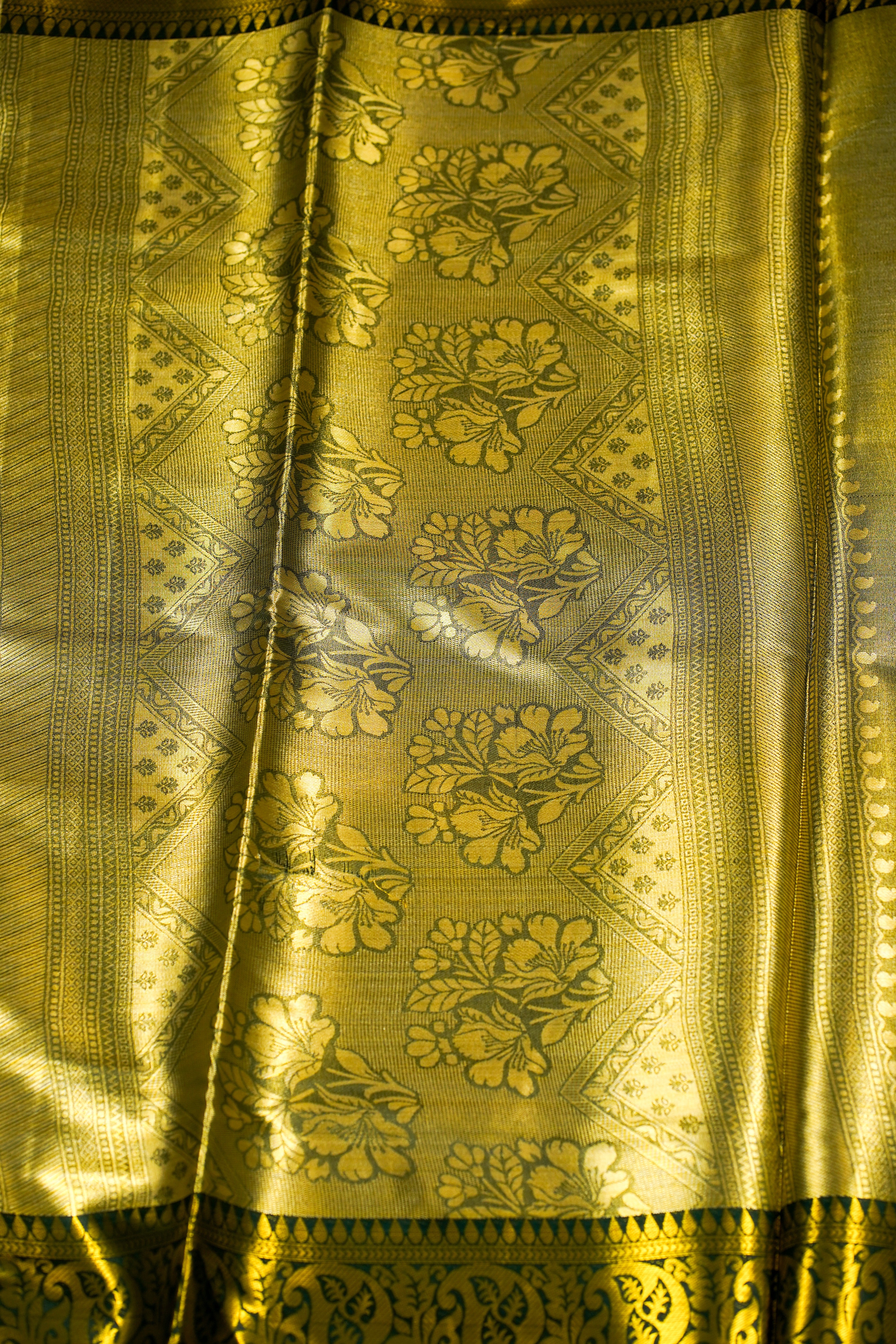 Chandana kanjivaram silk saree laaki