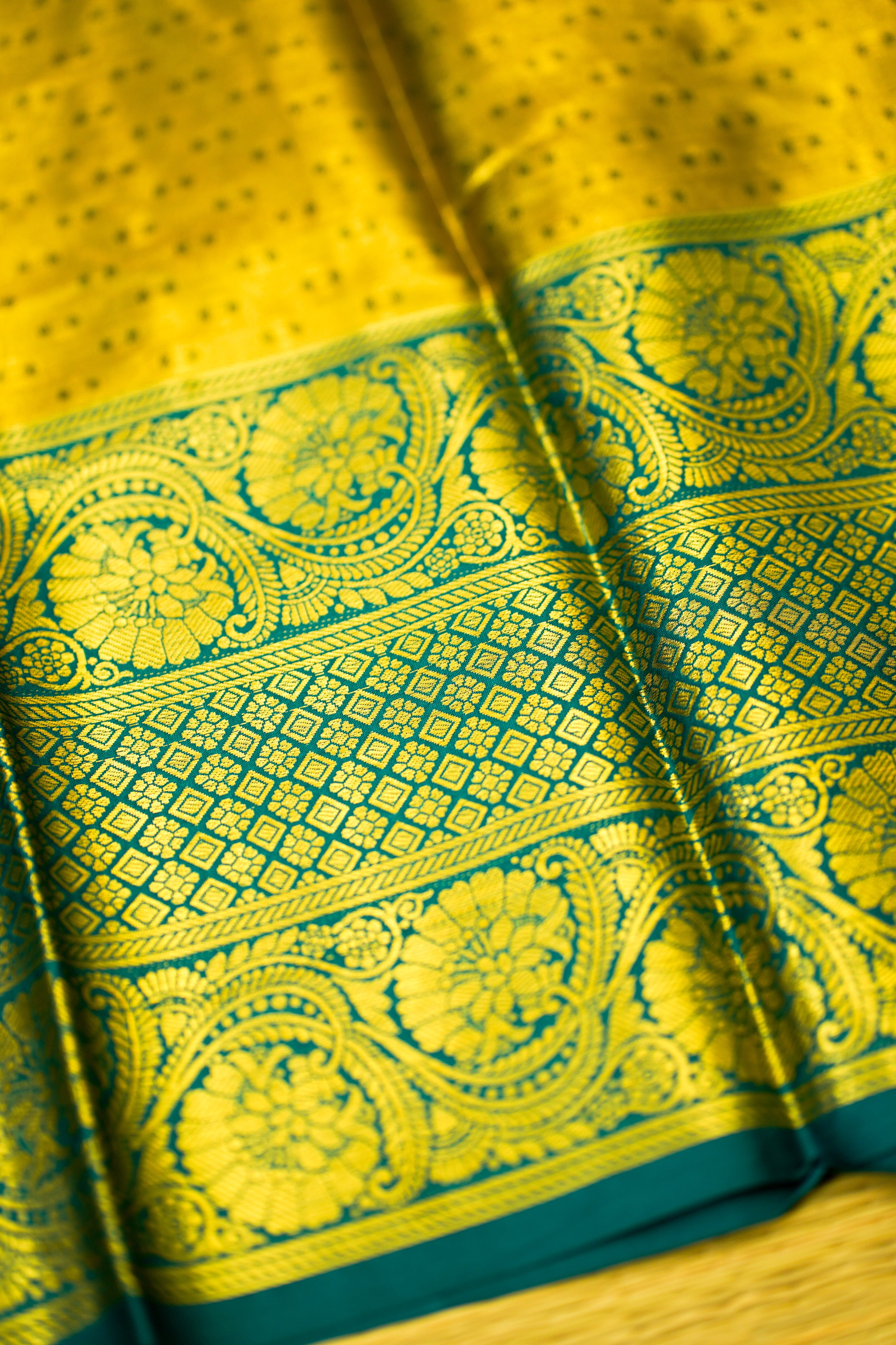 Pushpa Dharmavaram Pattu laaki