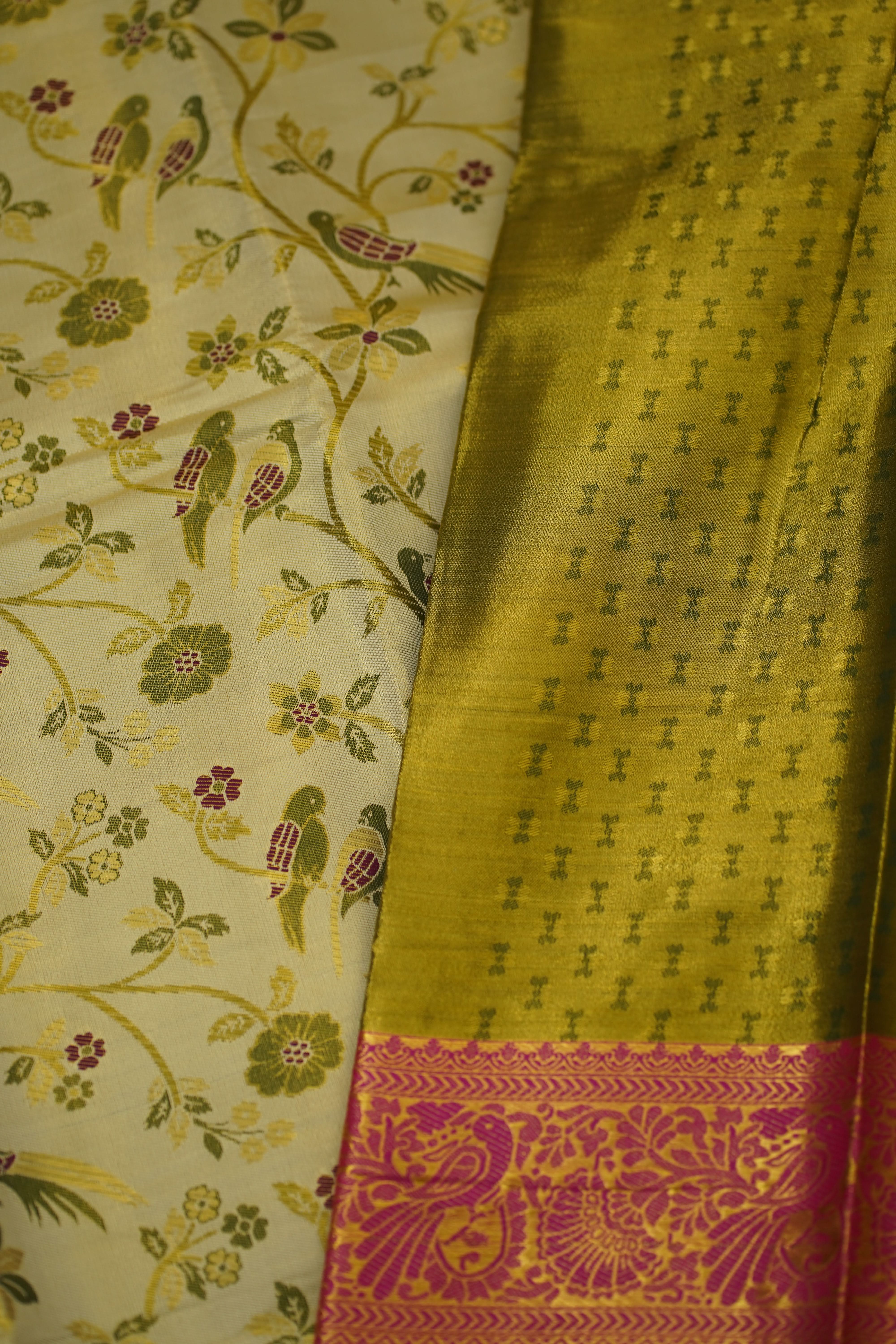 Fabric with floral pattern and colorful border