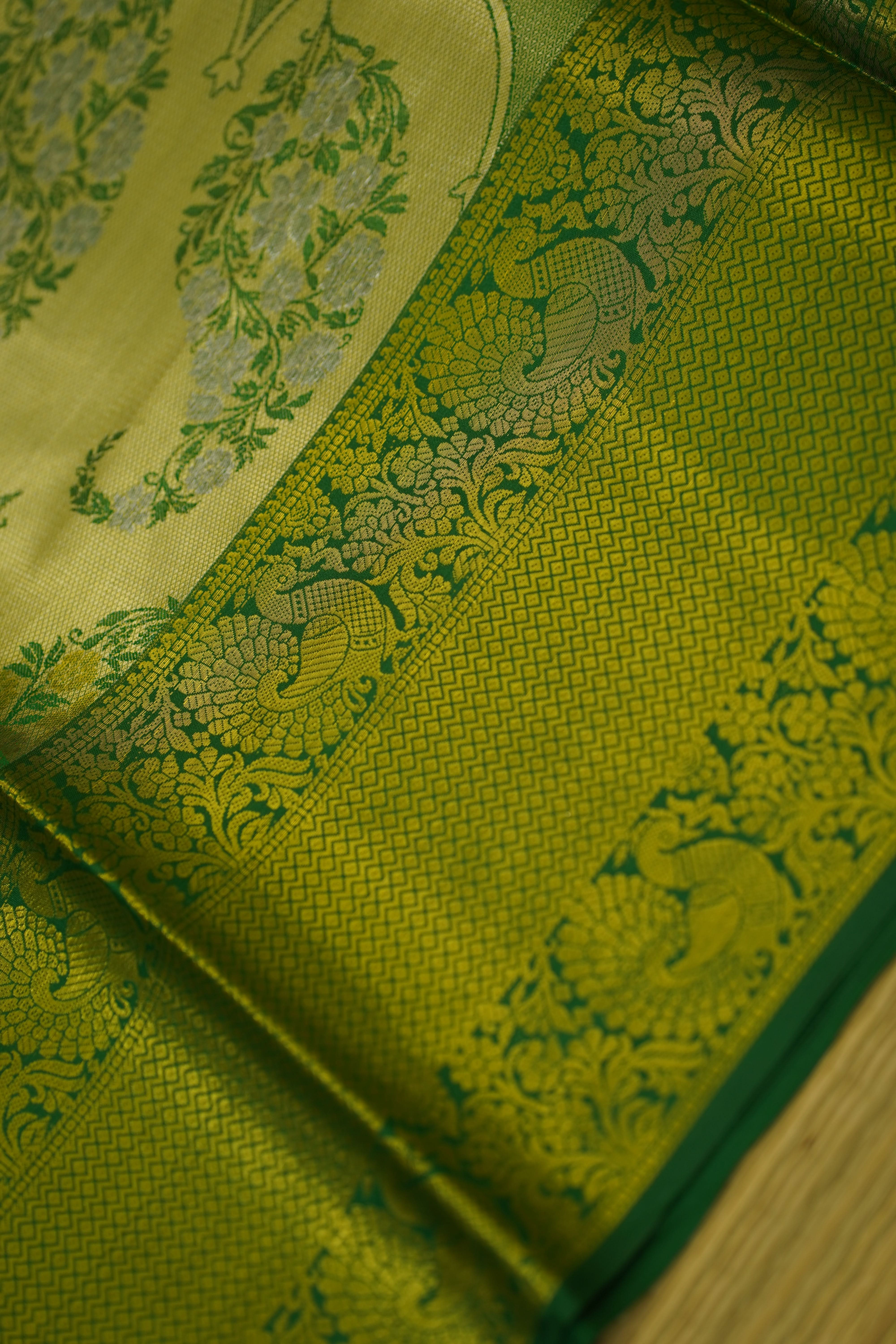 MADHUBALA KANJIVARAM SAREE laaki