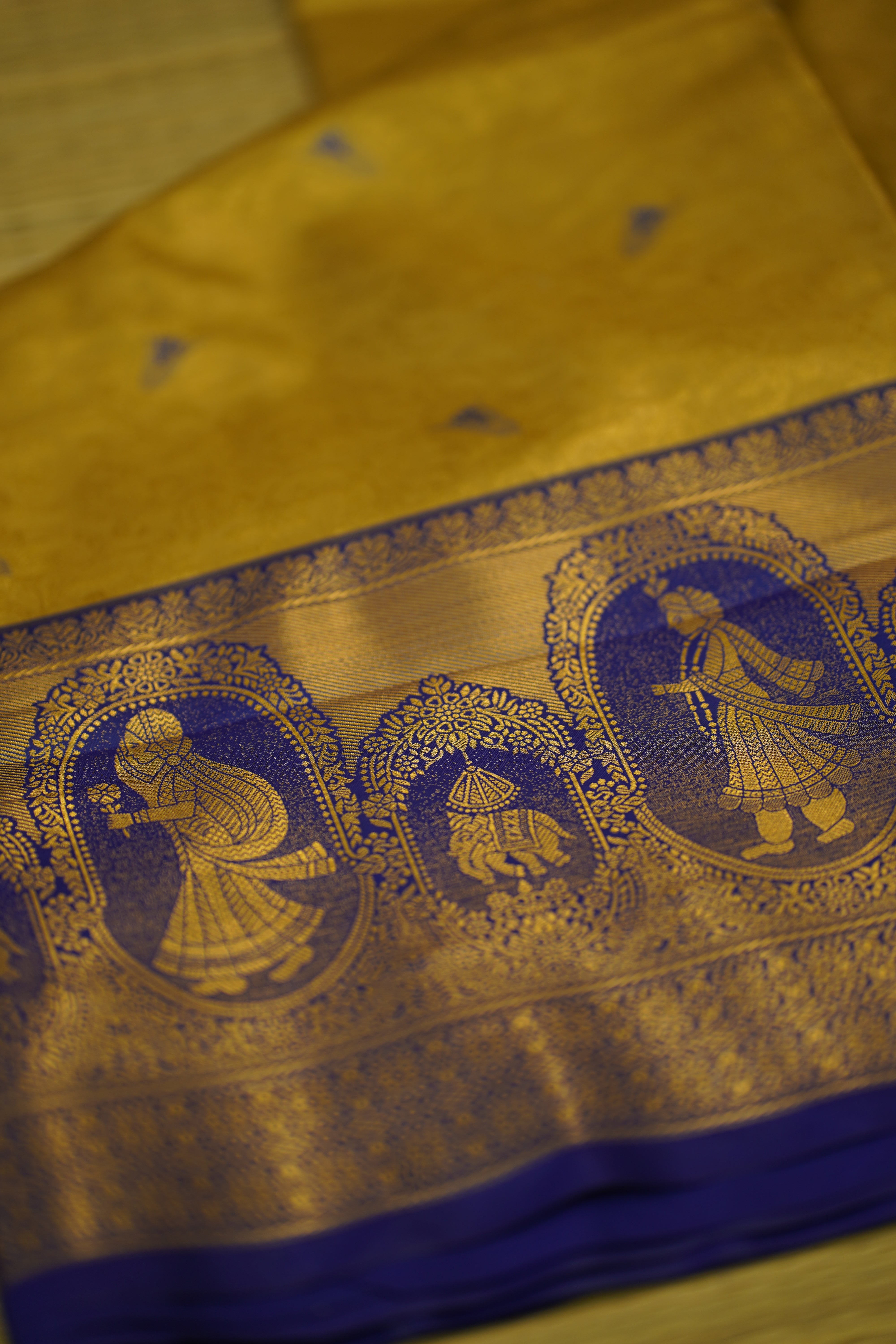 ASHVIKA BANARASI SILK SAREE