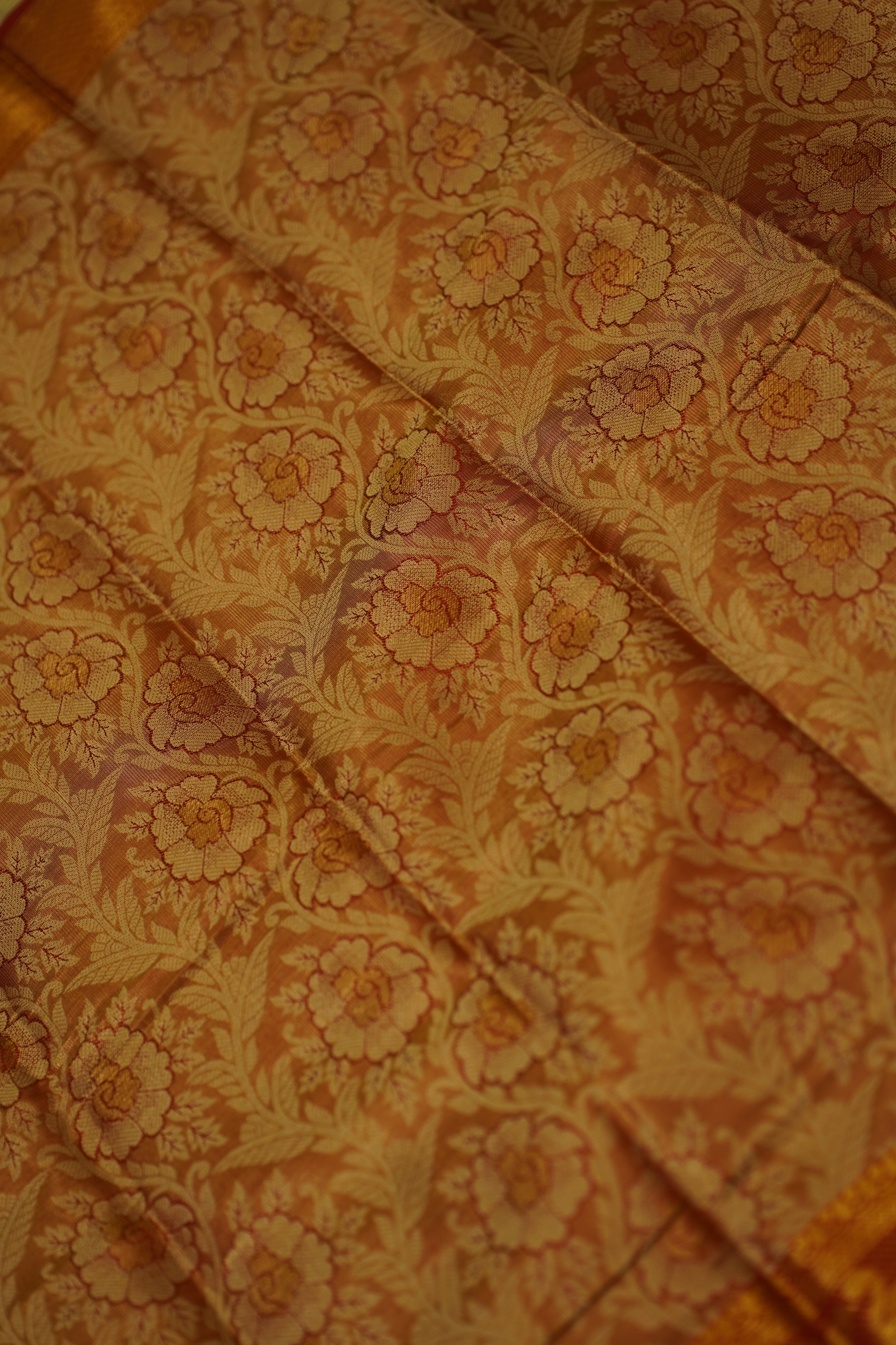 Jeshika Semi Soft Silk Saree laaki