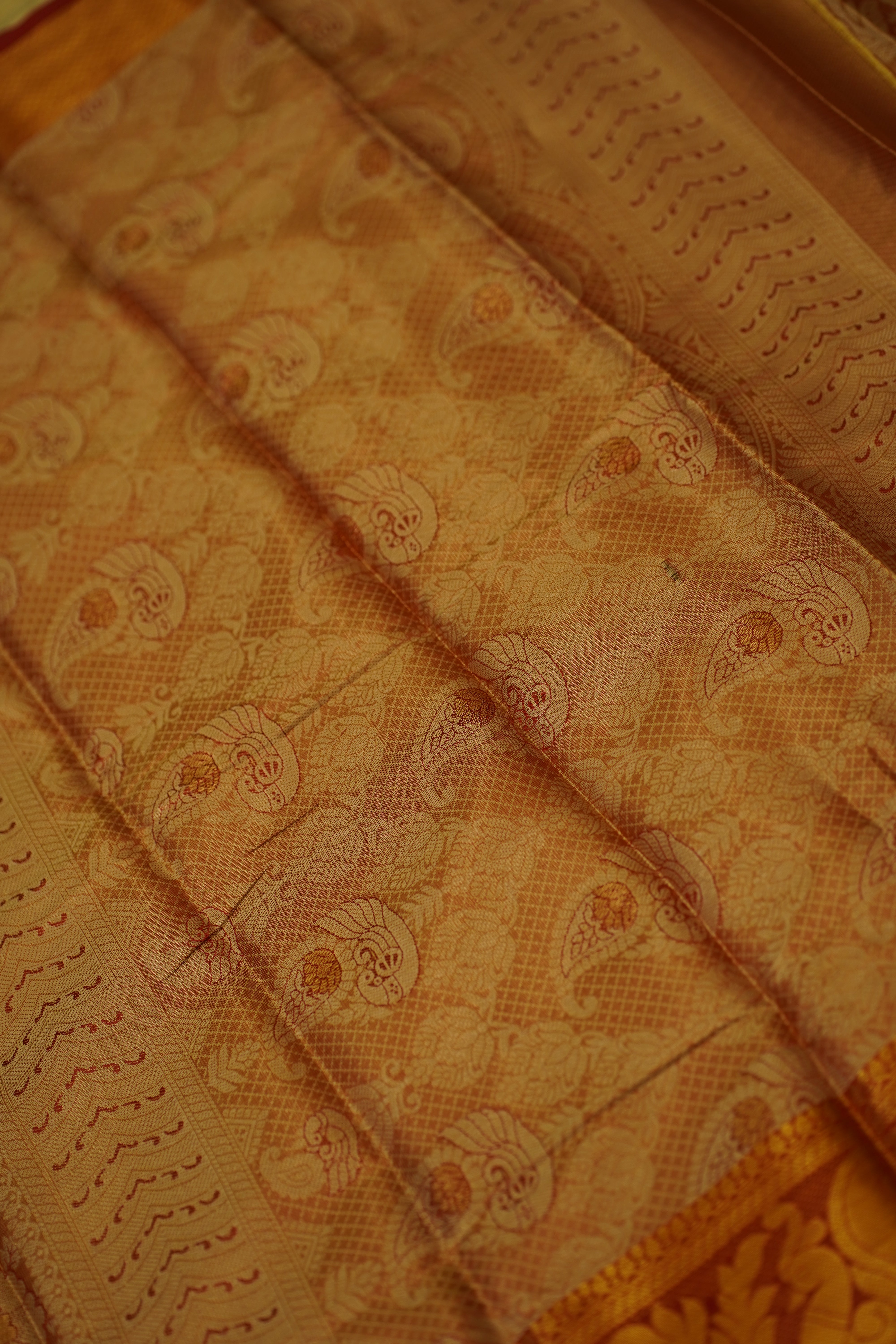 Jeshika Semi Soft Silk Saree laaki