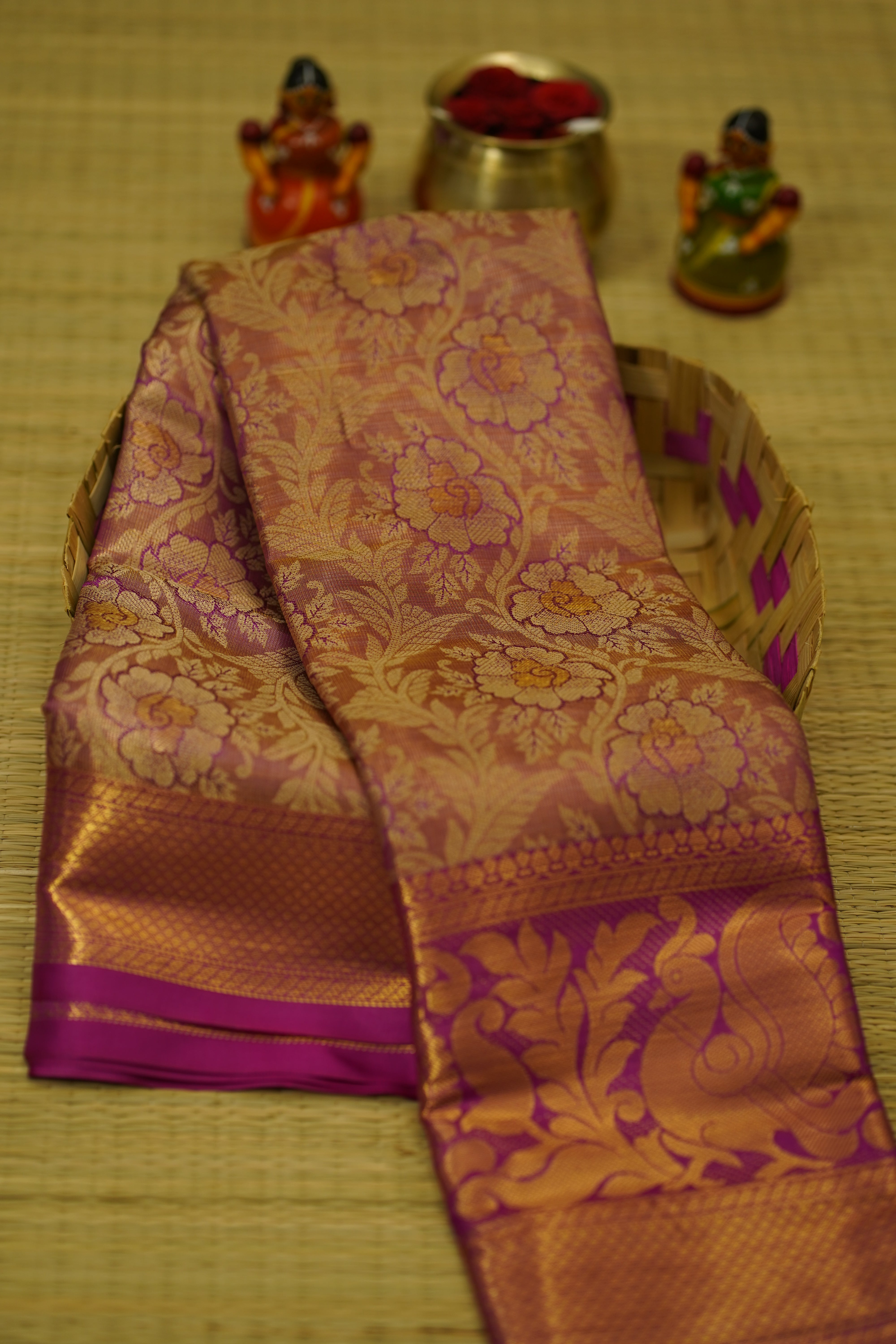 Yashi Semi Soft Silk Saree laaki