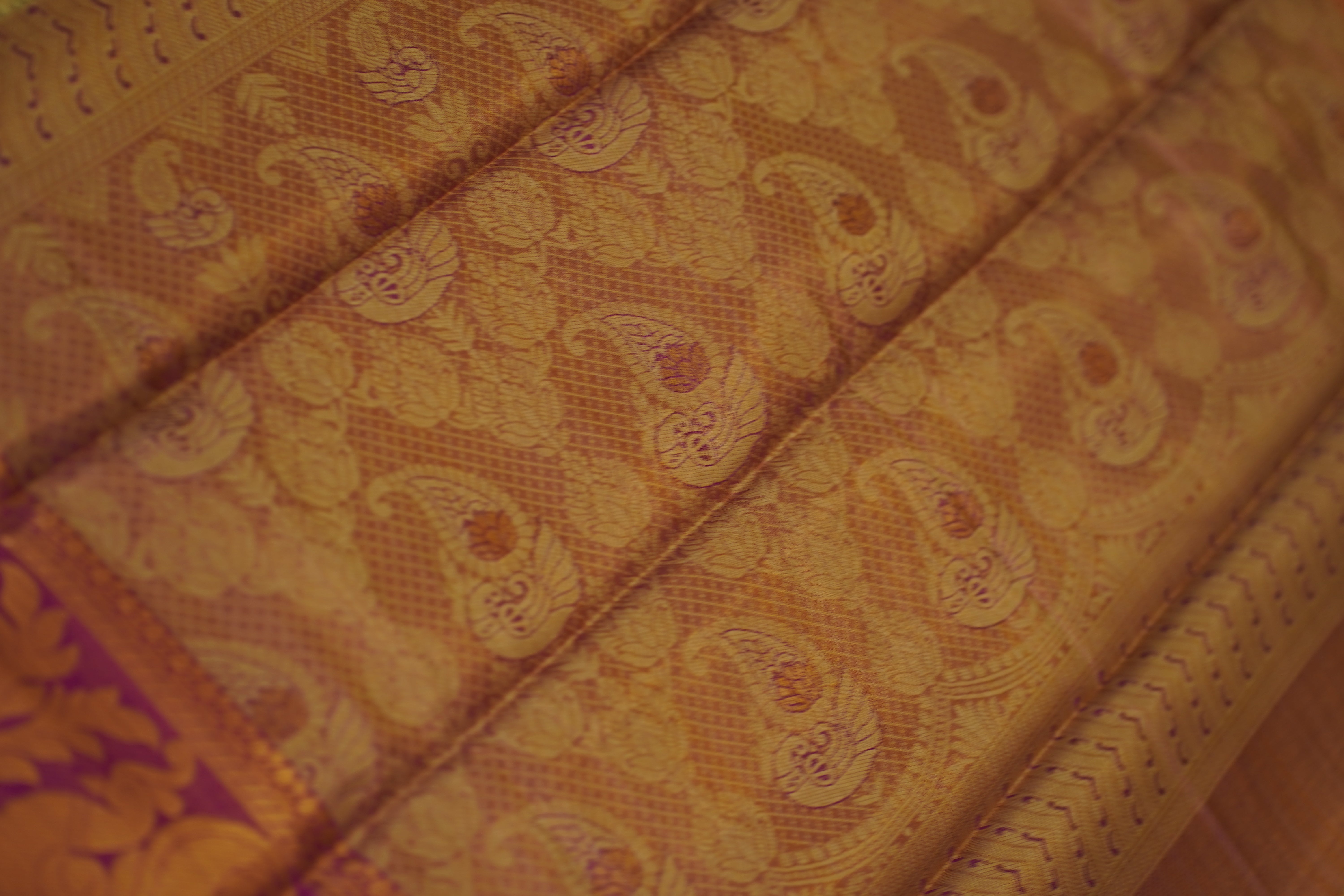 Yashi Semi Soft Silk Saree laaki