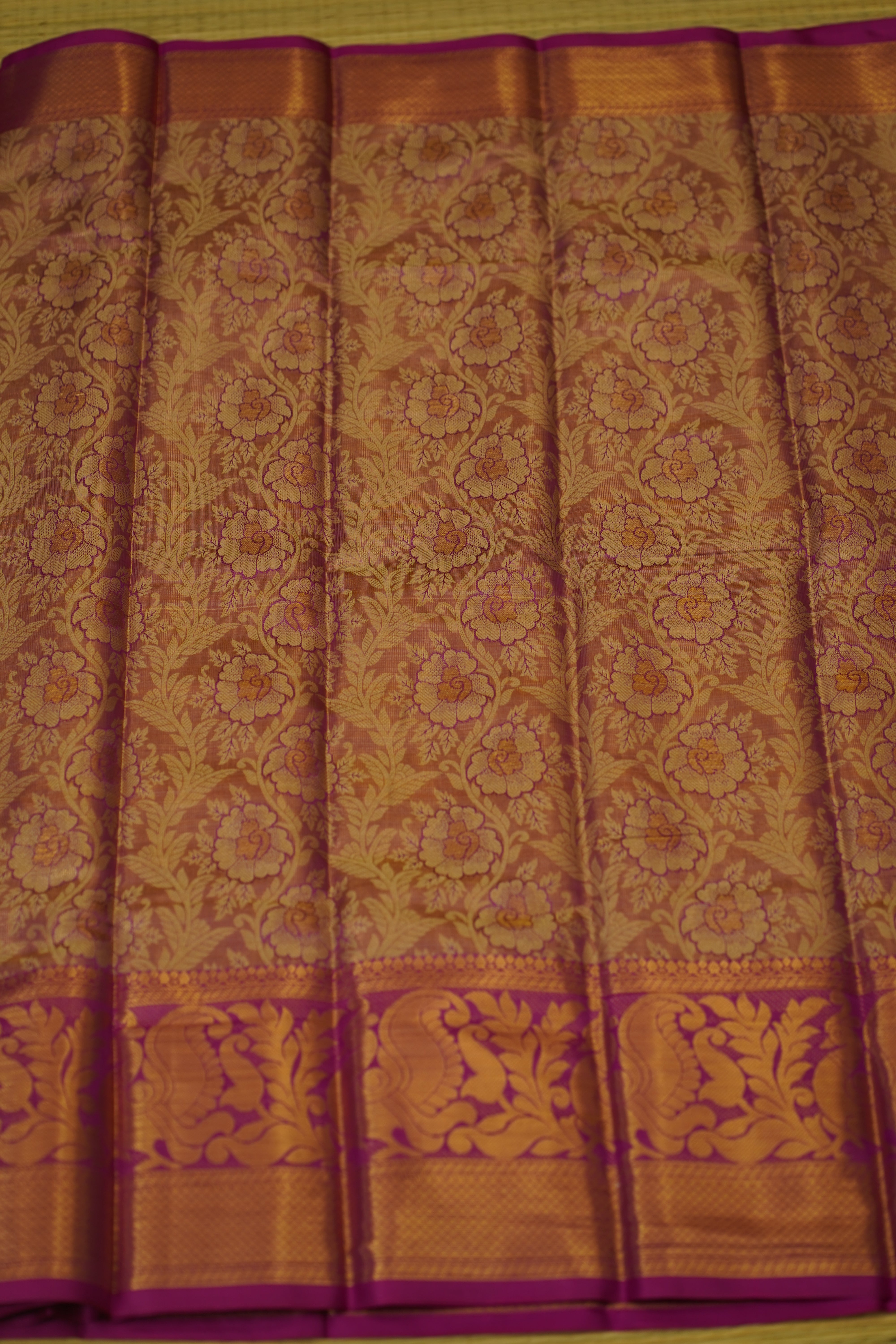 Yashi Semi Soft Silk Saree laaki
