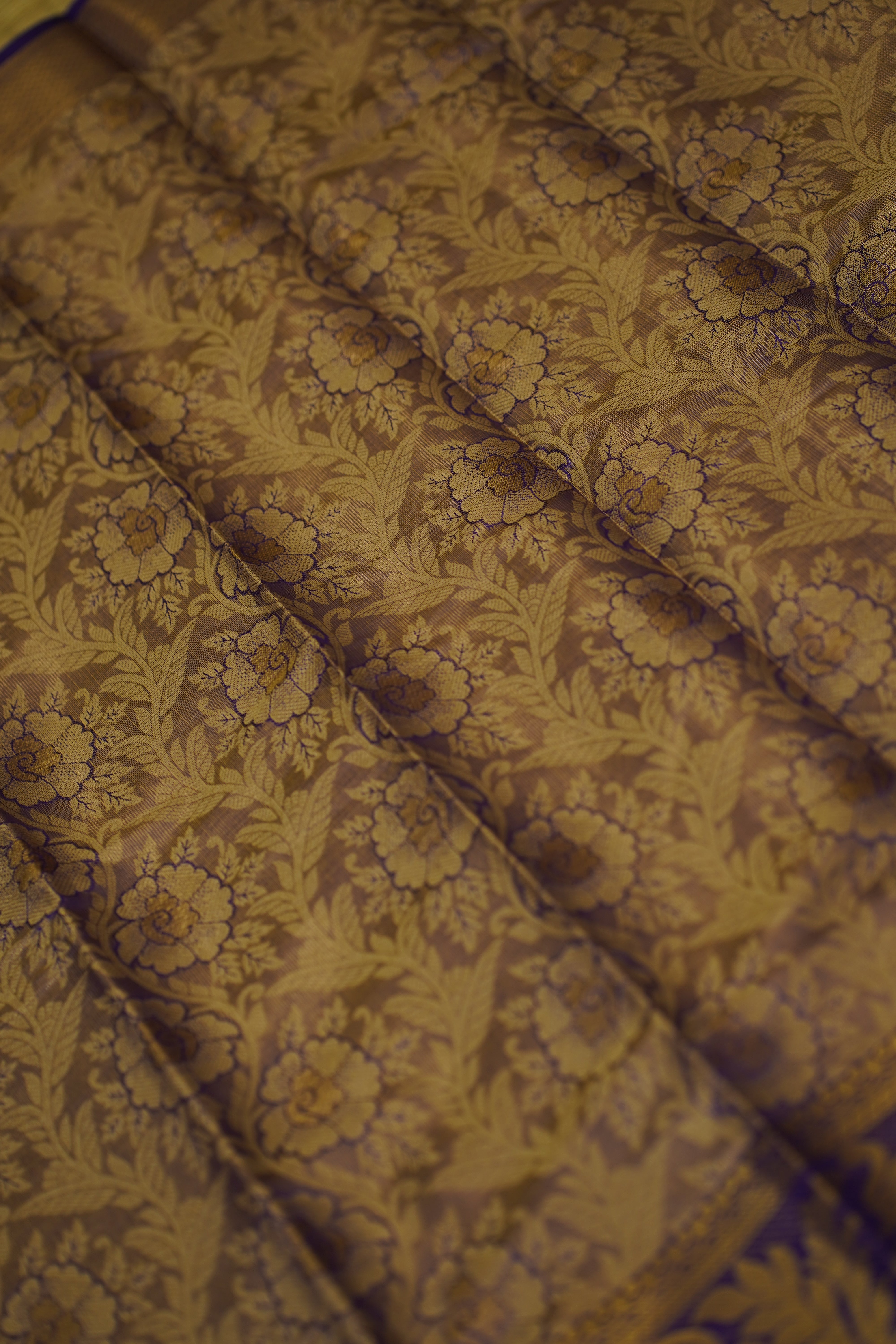 Rishika semi soft silk saree laaki