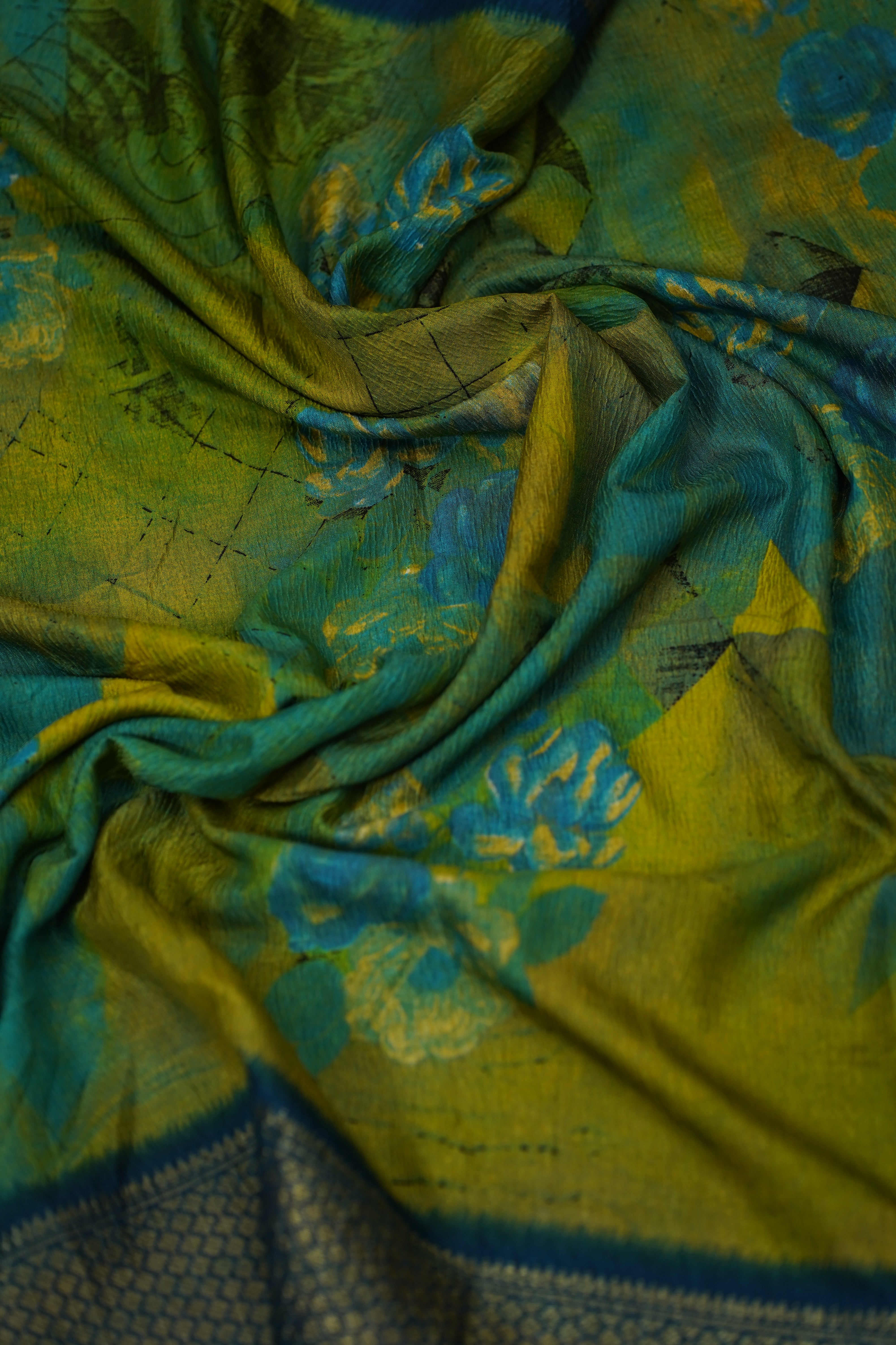 RAGINI CRINKLED CRAPE SILK laaki