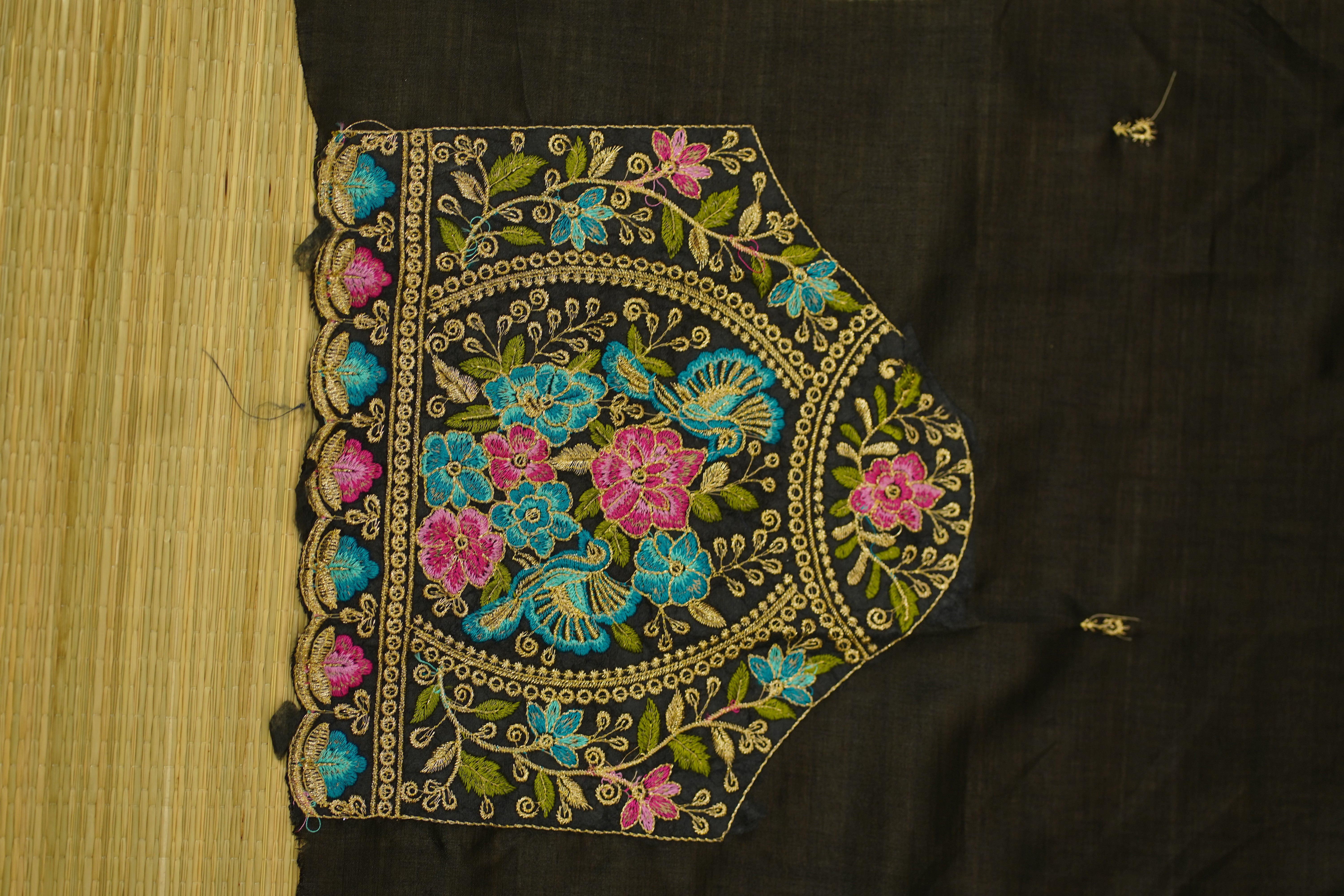 RAJITHA CRINKLED CRAPE SILK laaki