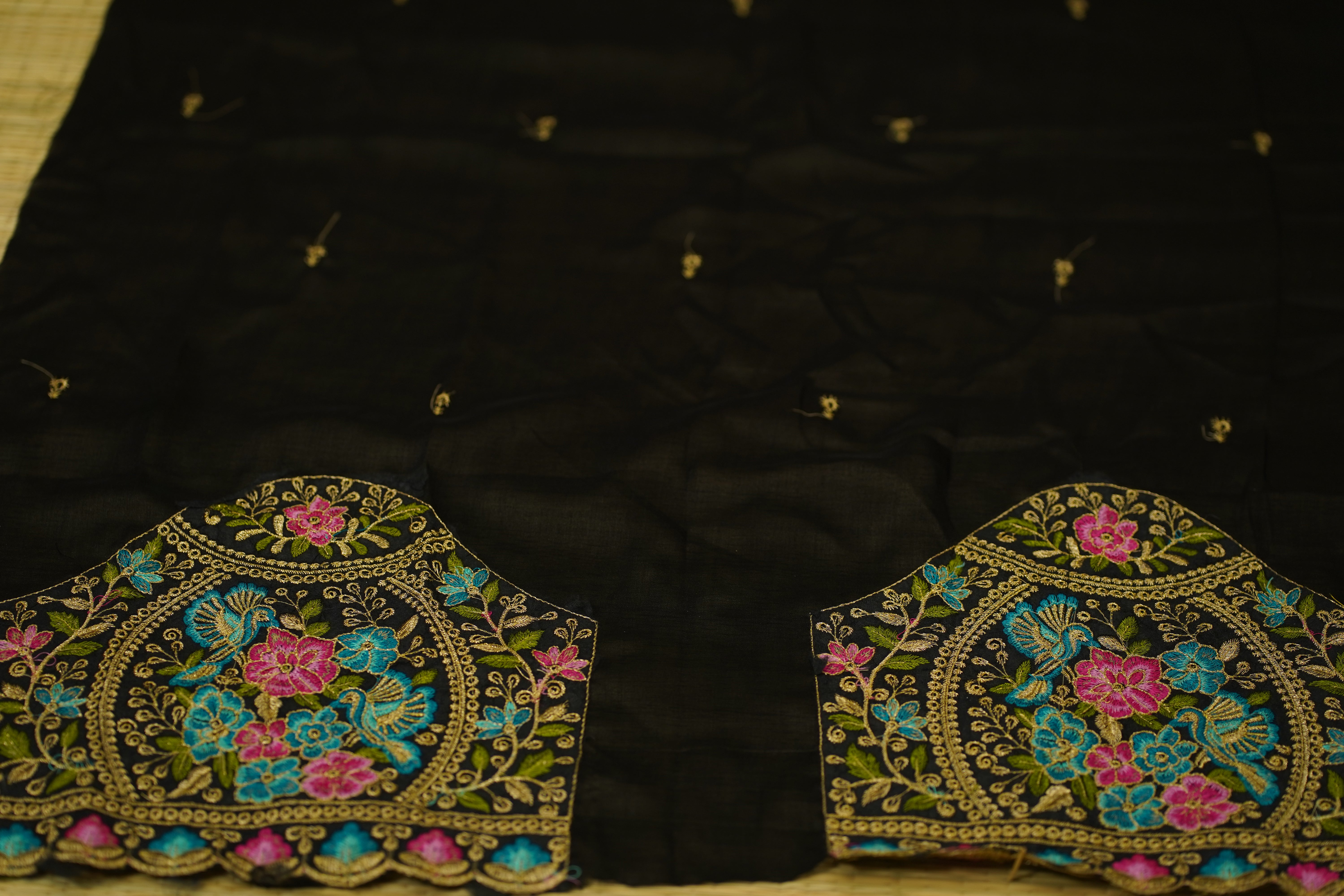 RAJITHA CRINKLED CRAPE SILK laaki