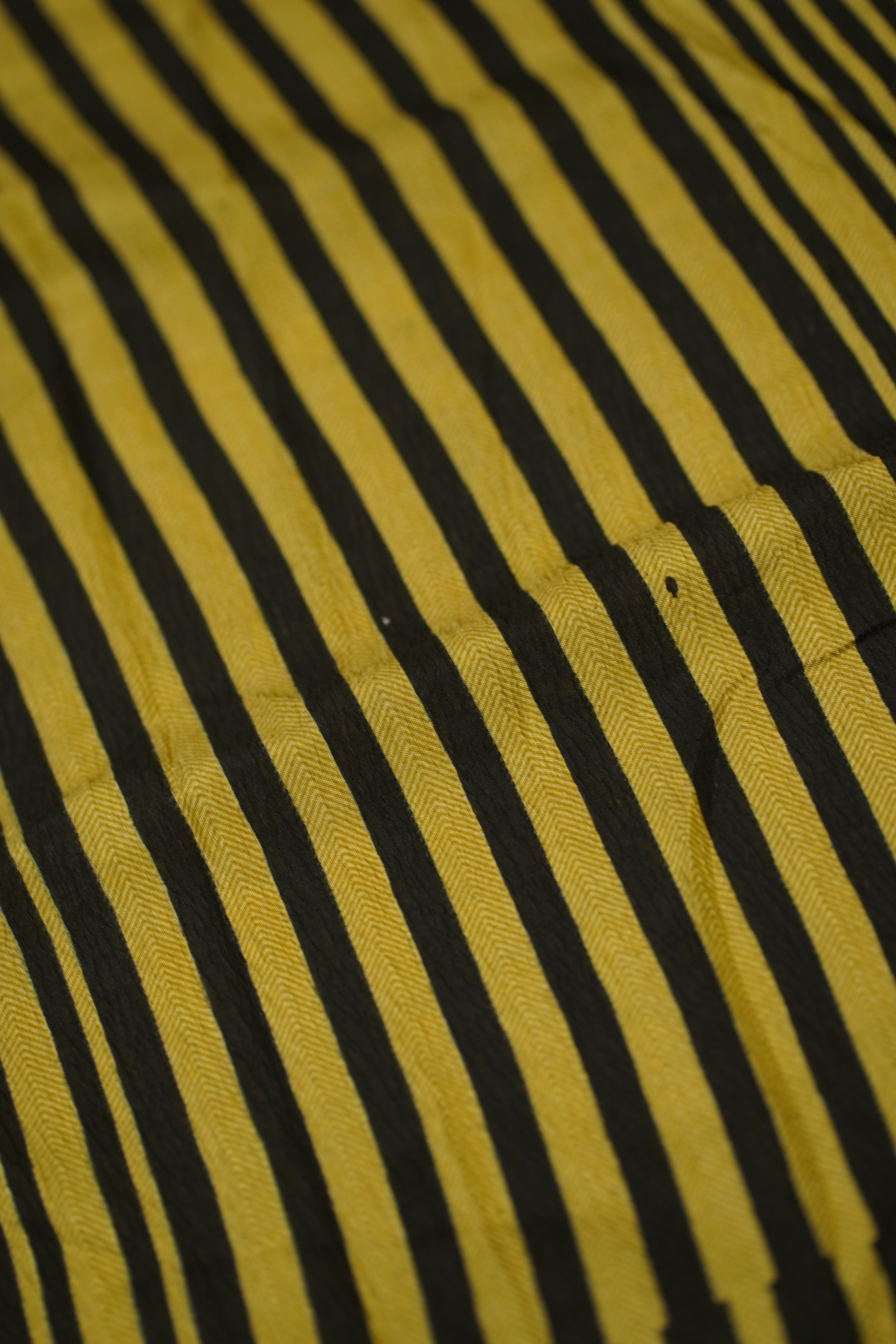 RAJITHA CRINKLED CRAPE SILK laaki