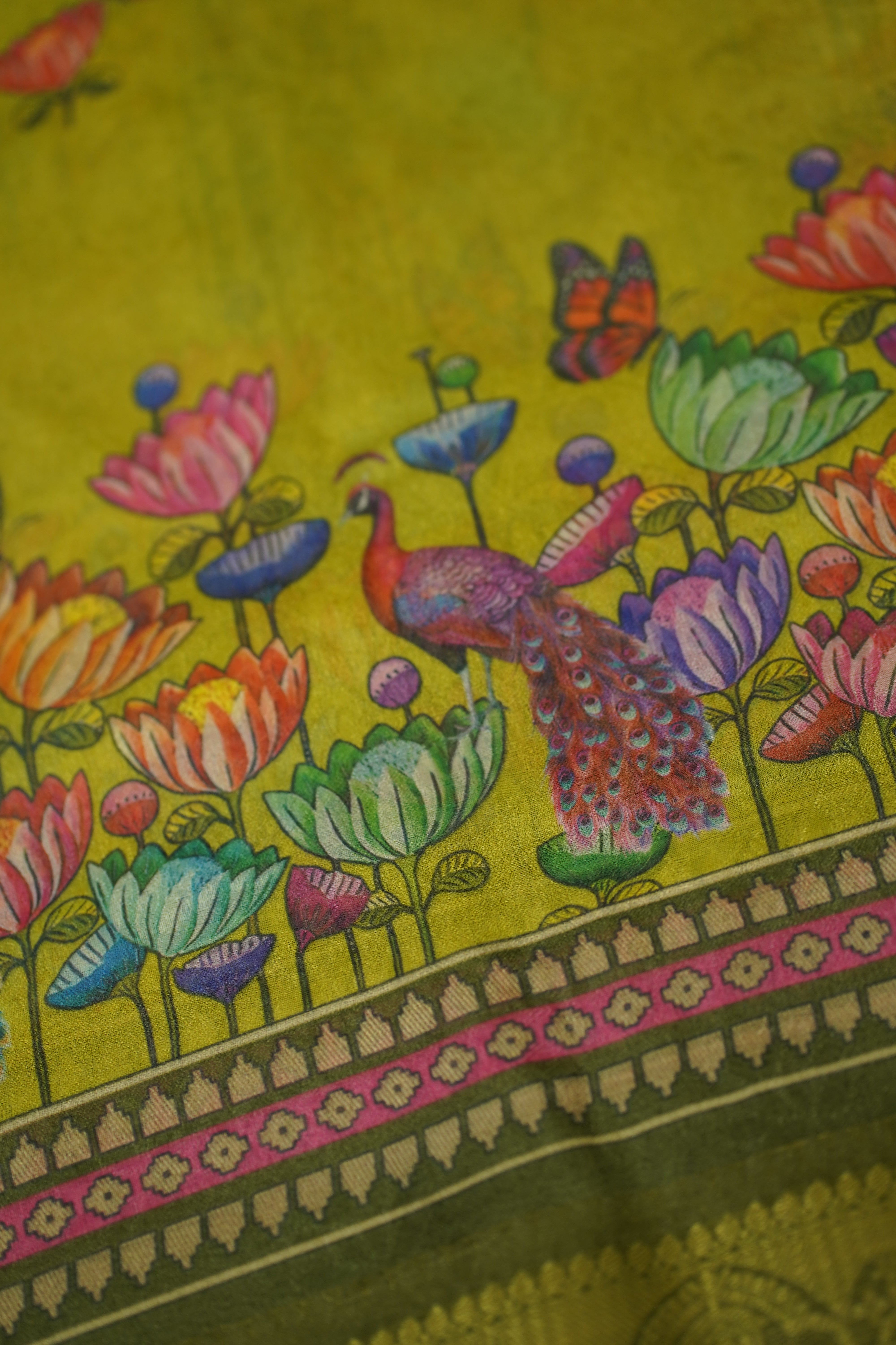 Nemaali fancy saree laaki