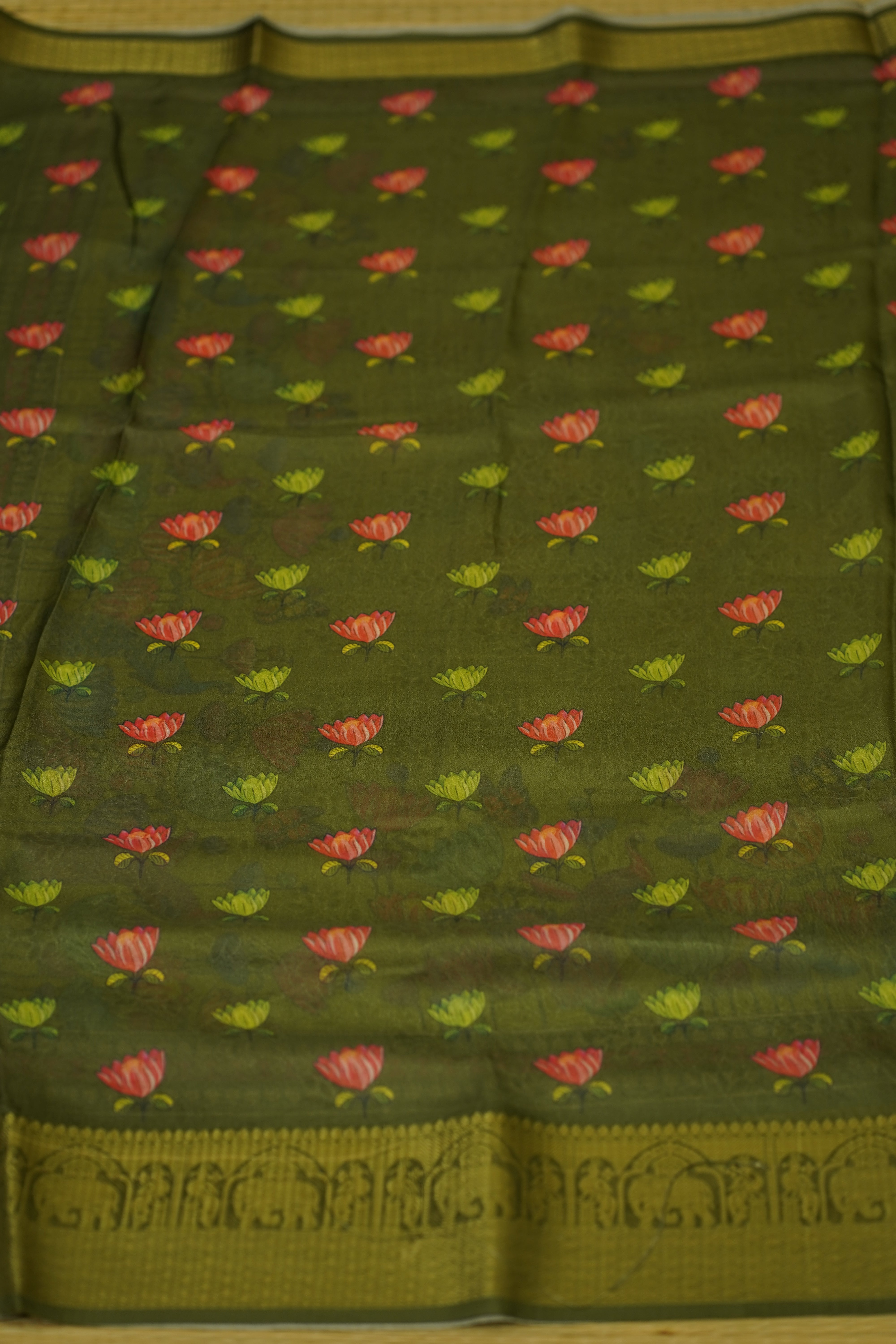 Nemaali fancy saree laaki