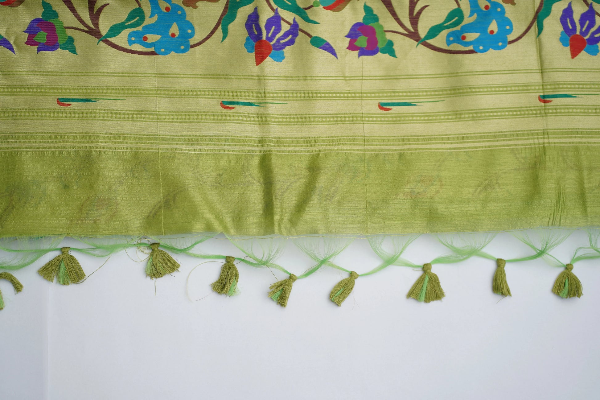 Siddhidatri silk saree - laaki