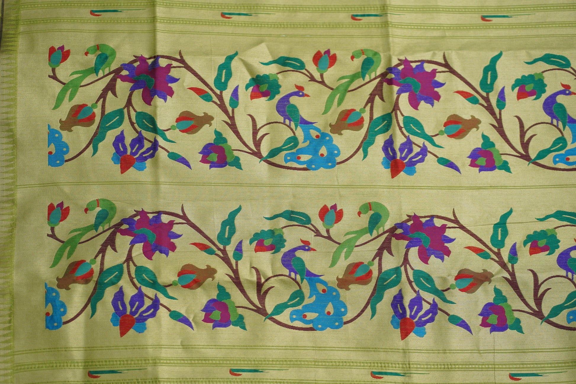Siddhidatri silk saree - laaki