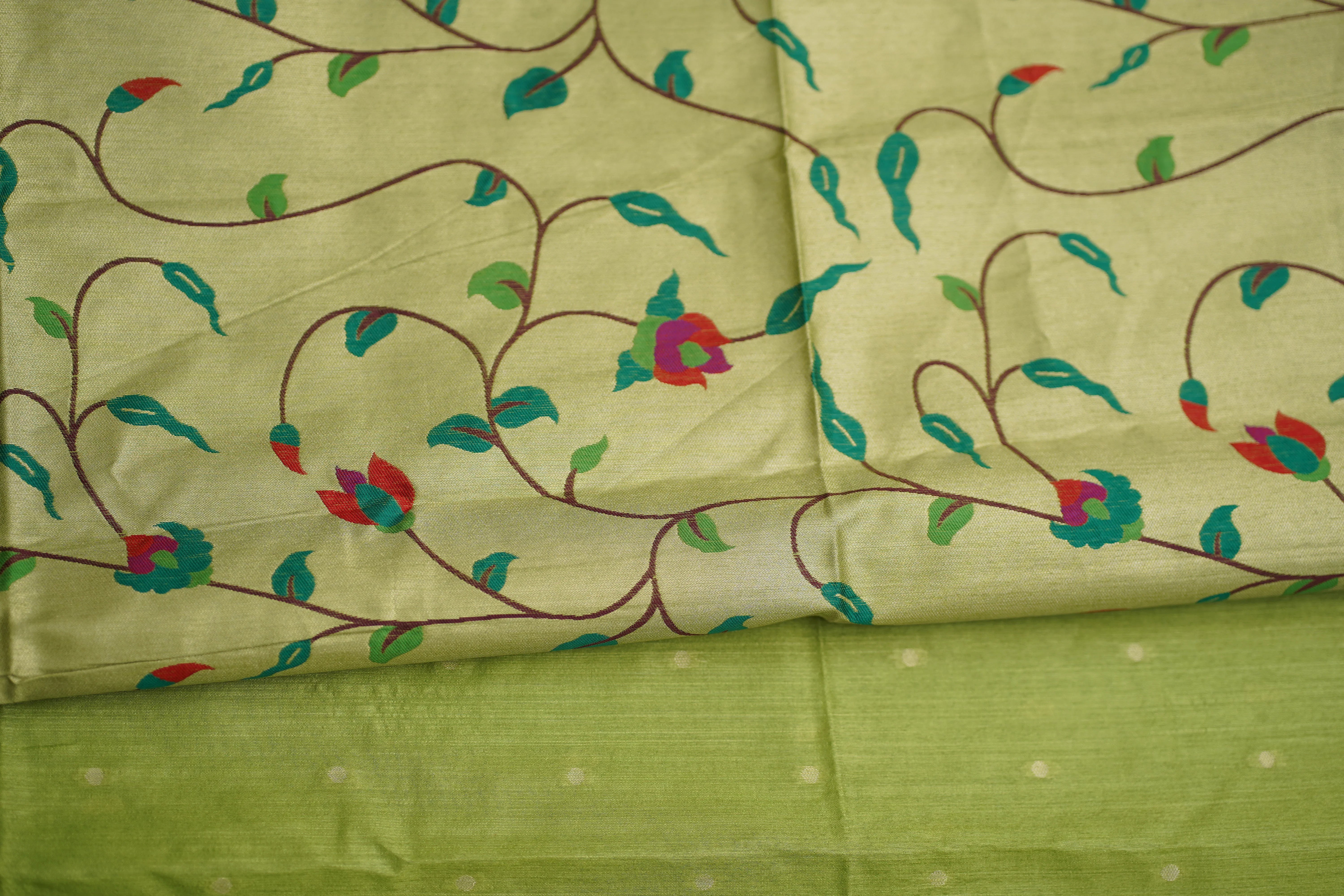 Siddhidatri silk saree - laaki