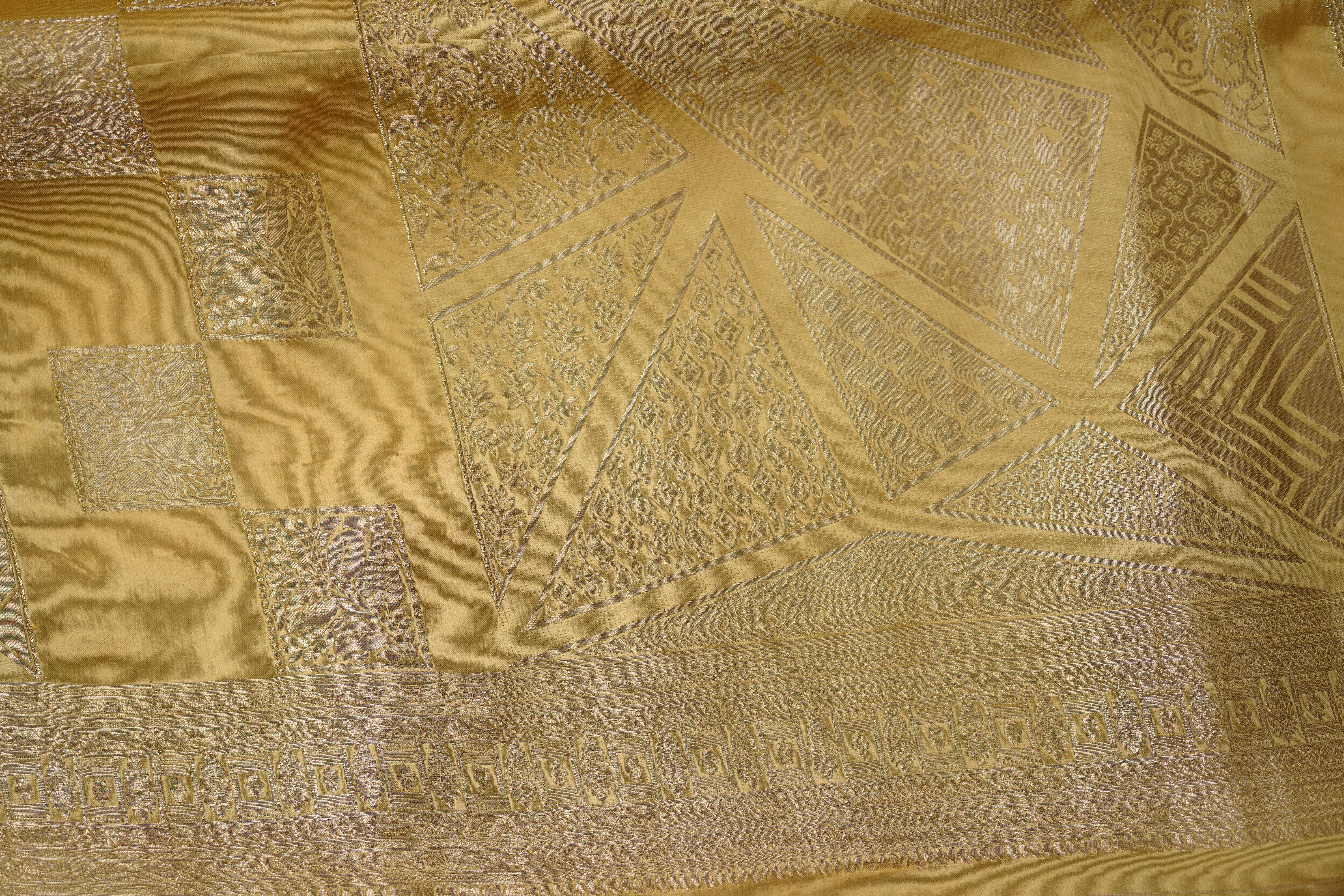 Sundari soft silk saree - laaki