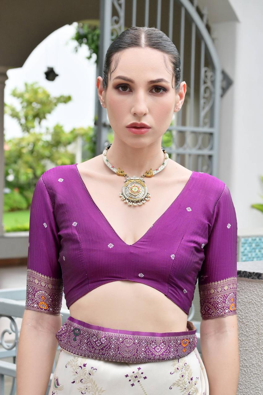 Rasi Patola Silk Saree laaki