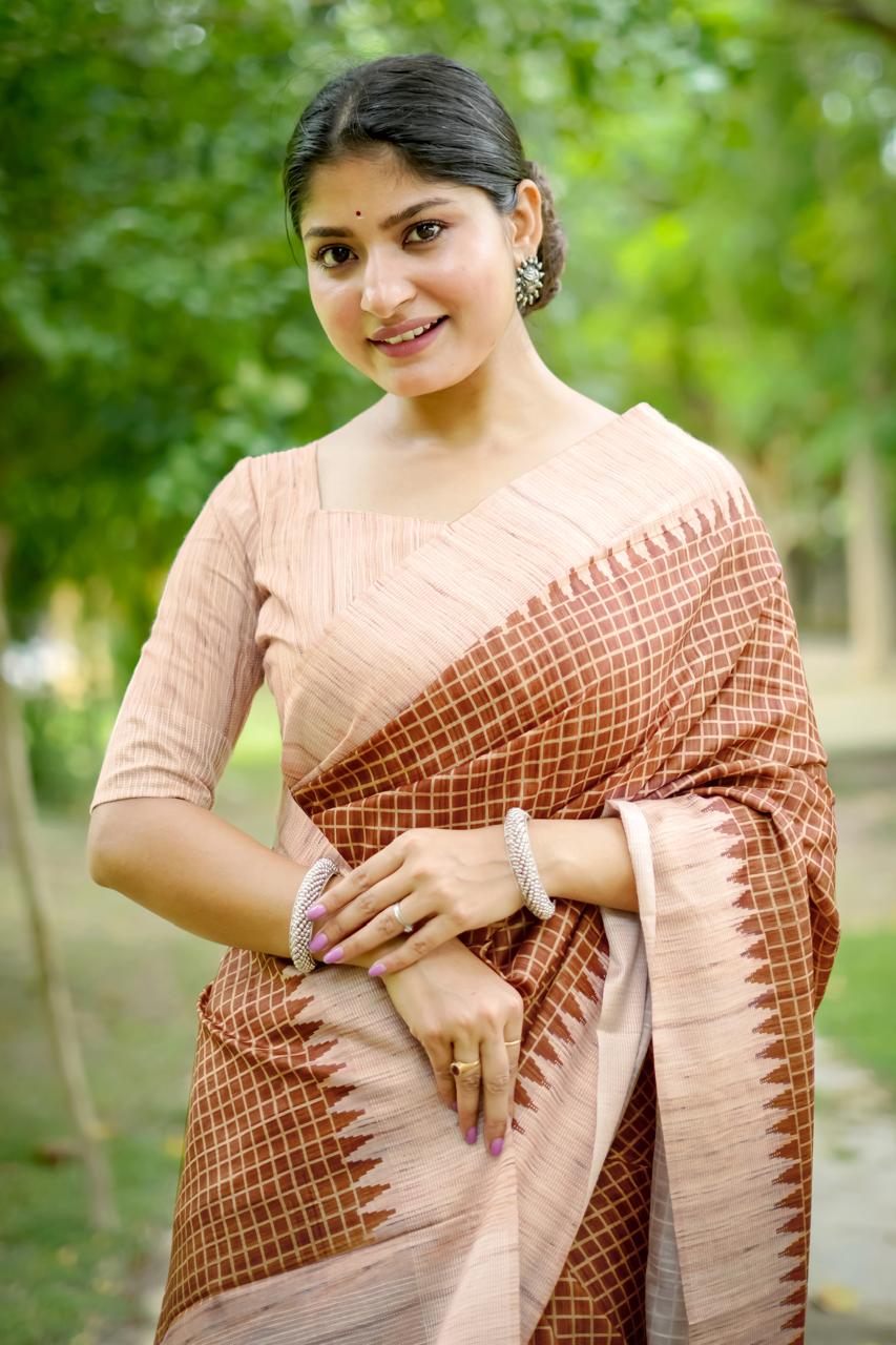 Reshma mangalagiri silk saree laaki